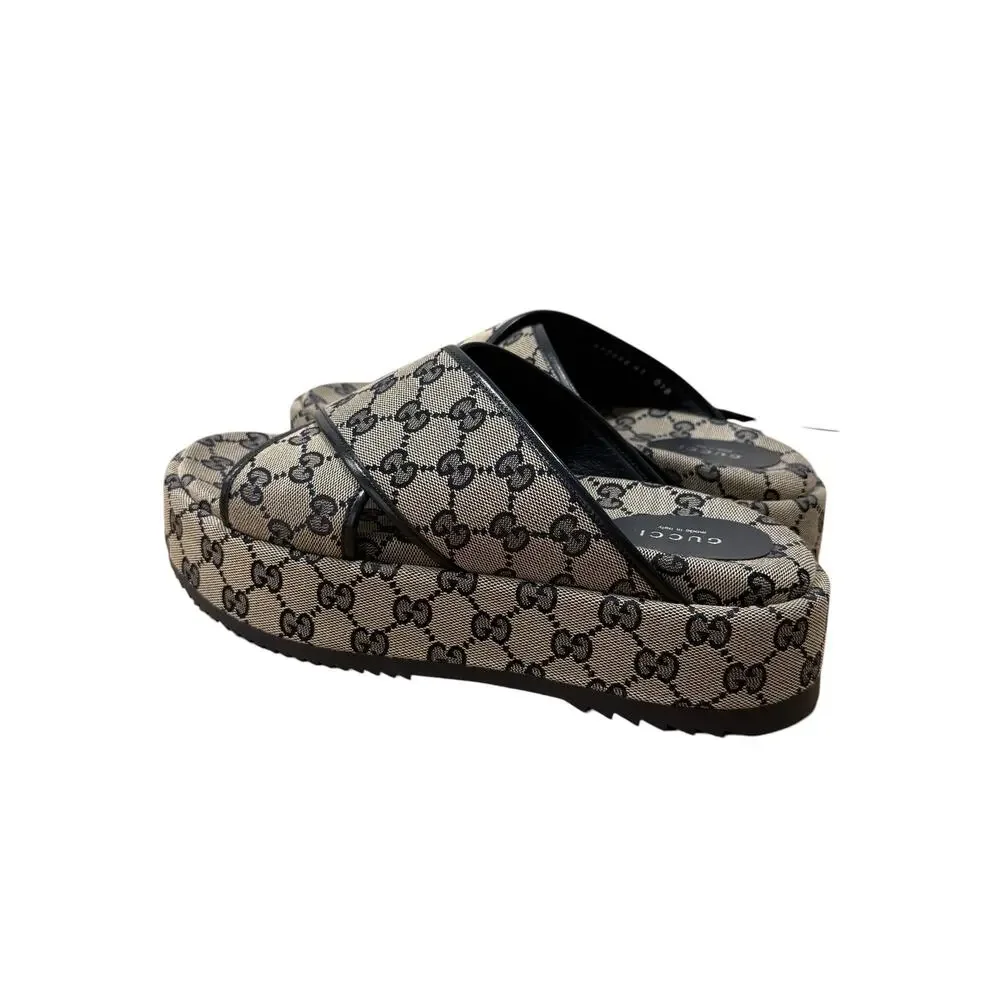 Gucci Beige Navy GG Canvas Slide Sandals EU 41 Women's Logo Flat Slides